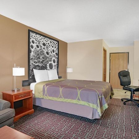 Super 8 By Wyndham Fort Madison Luaran gambar