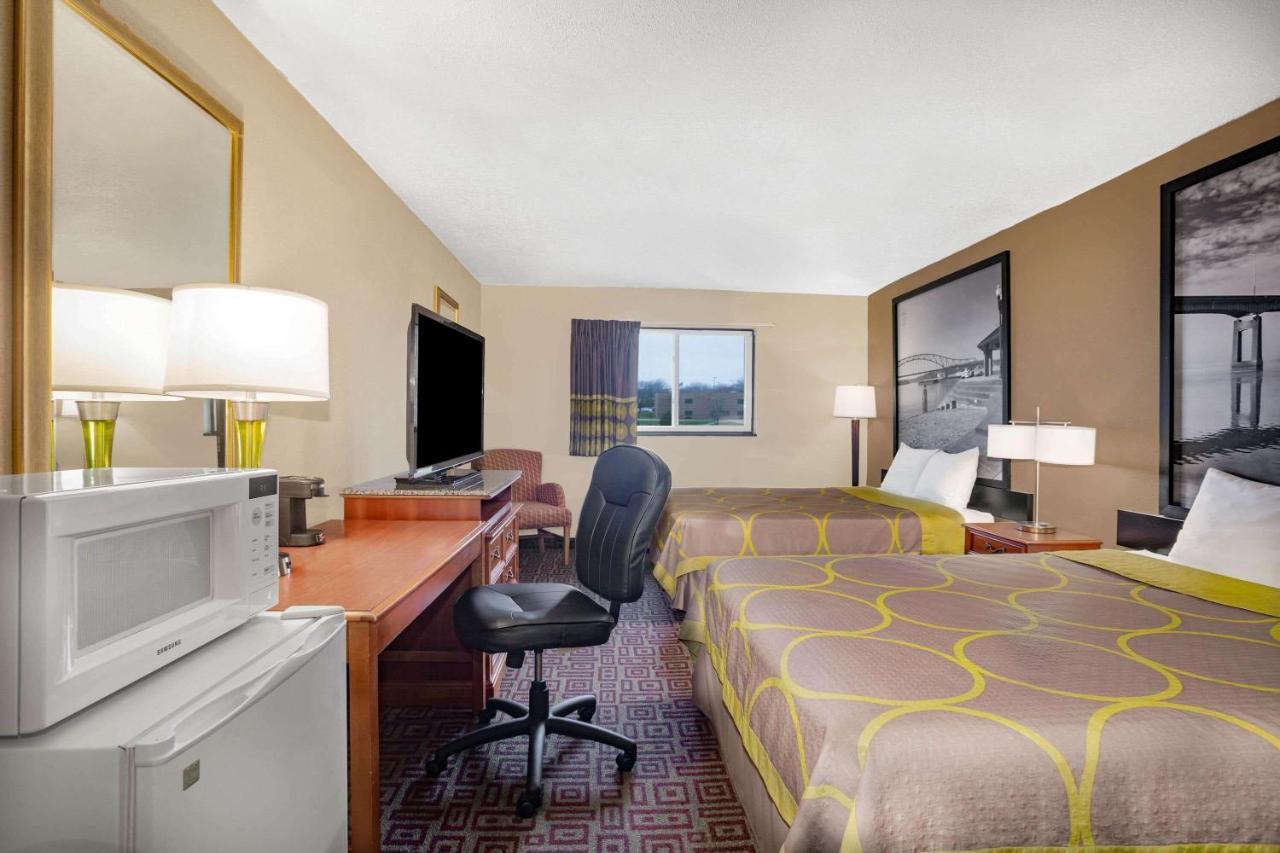 Super 8 By Wyndham Fort Madison Luaran gambar